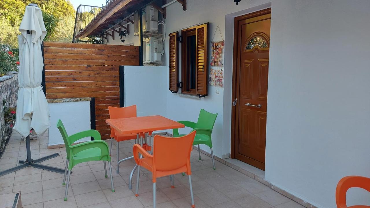 Villa Sissy Studios & Apartments Sívota Eksteriør bilde