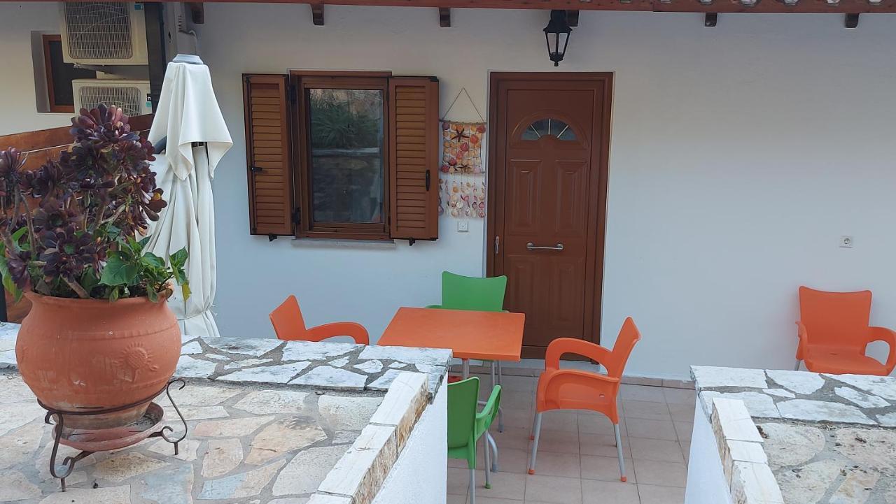 Villa Sissy Studios & Apartments Sívota Eksteriør bilde