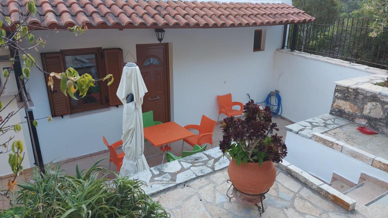 Villa Sissy Studios & Apartments Sívota Eksteriør bilde