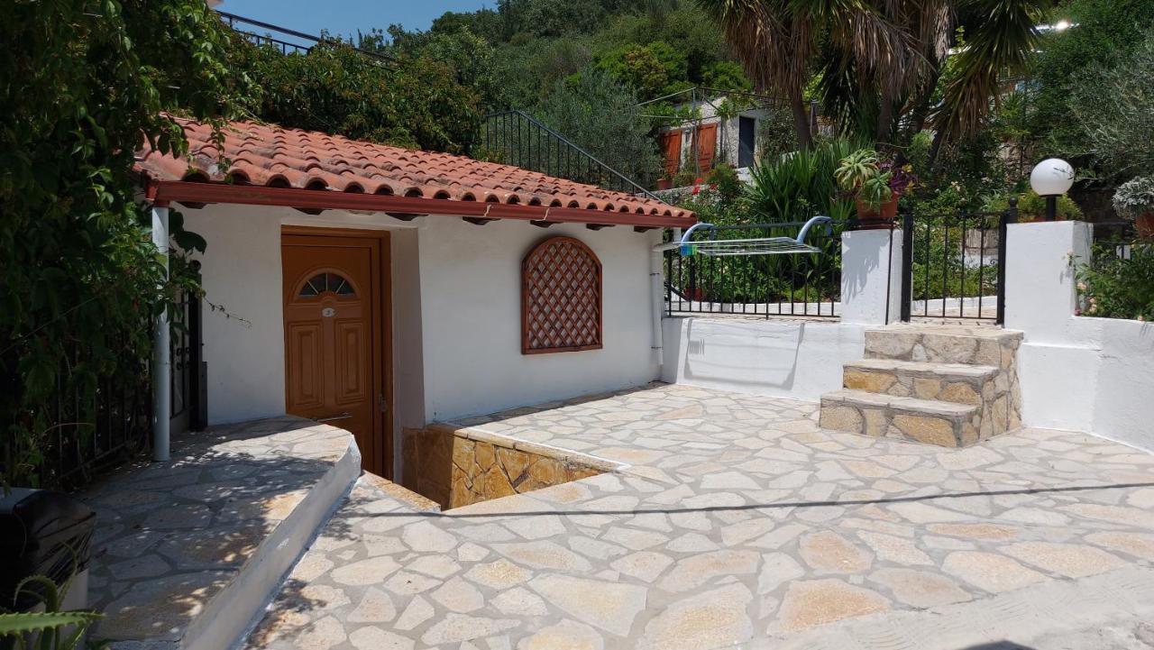 Villa Sissy Studios & Apartments Sívota Eksteriør bilde