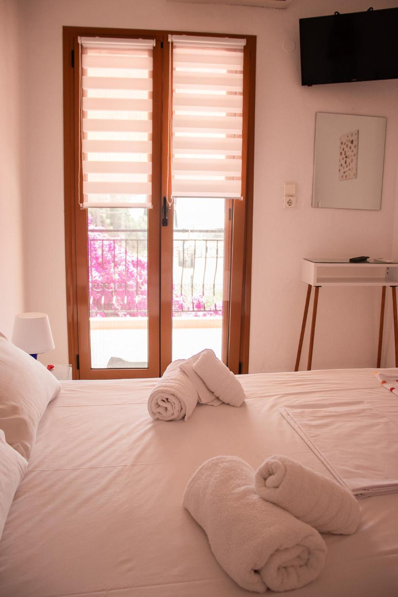 Villa Sissy Studios & Apartments Sívota Eksteriør bilde
