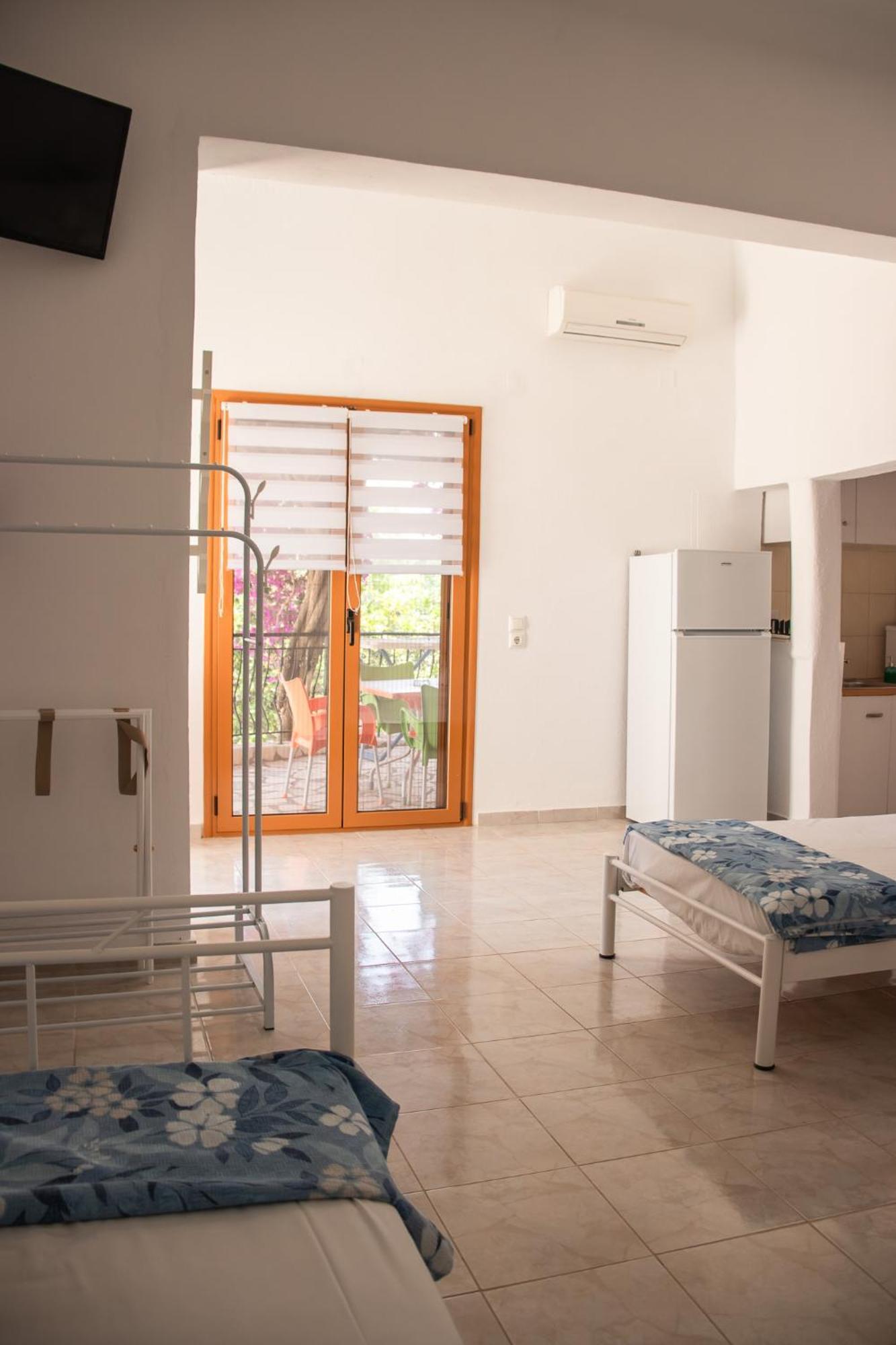 Villa Sissy Studios & Apartments Sívota Eksteriør bilde